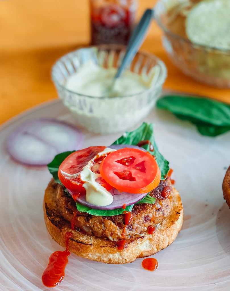 Mexican Quinoa Burgers for A Easy Yet Delicious Lunch